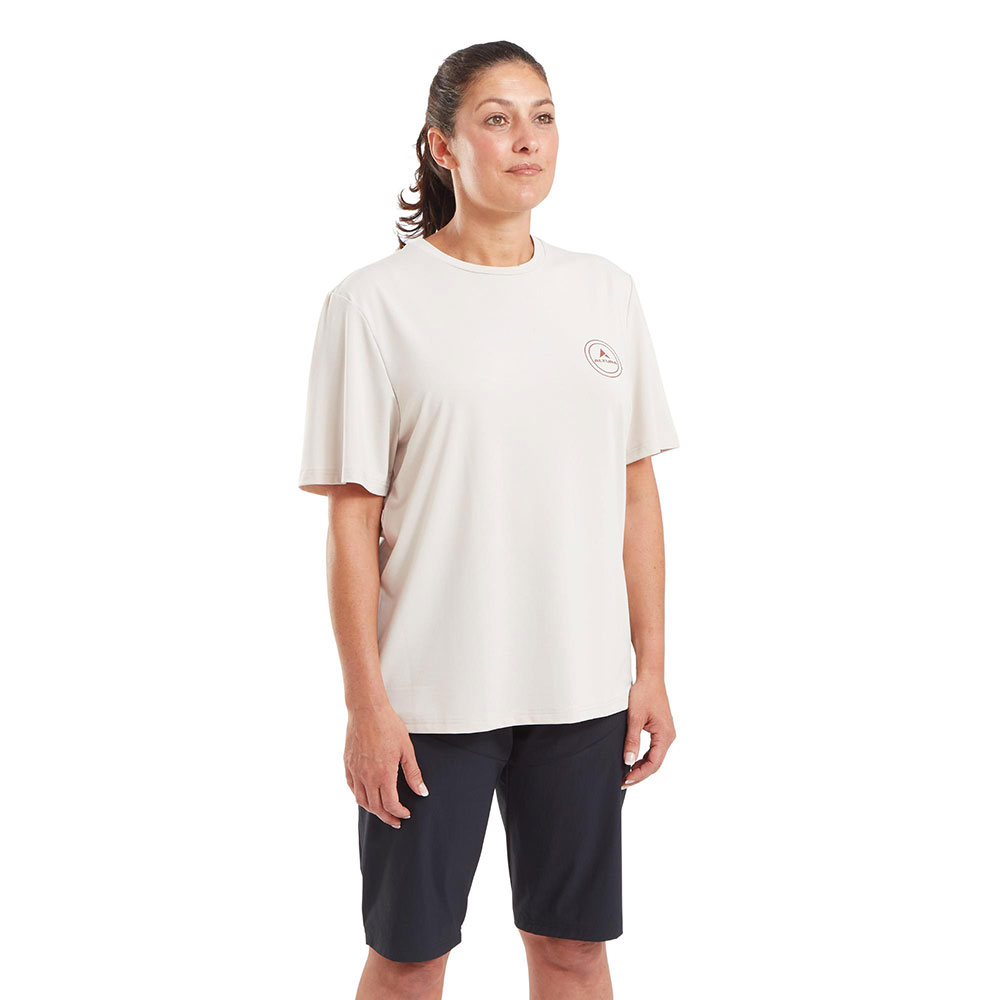 Altura Dales Tech Tee in Stone on model 002