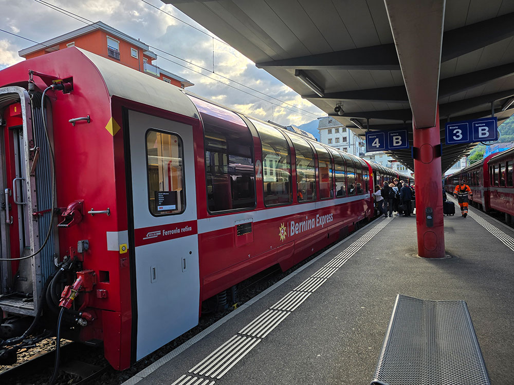 Bernina-express-at-Tirano.jpg