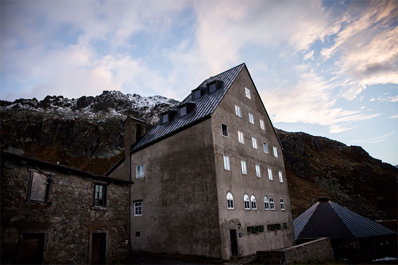 Gotthard Pass accommodation