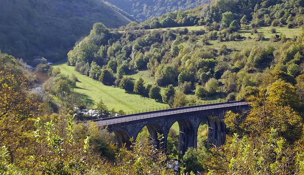 White Peak vs Dark Peak: Which Part of the Peak District Should You Visit