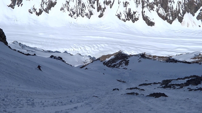 Me skiing the north couloir of nedHuk 1 Tajikistan