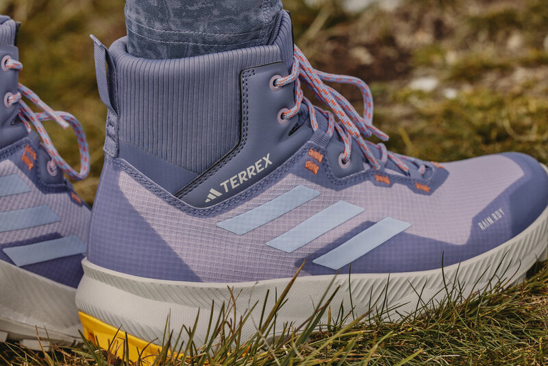 H23753 120201301 Adidas TERREX SS23 DAY01 UBS FreeHiker WMNS PRODUCT SHOT03 0063 1099857 1
