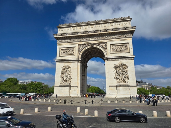 Explore the World’s Most Beautiful Holiday Destinations
